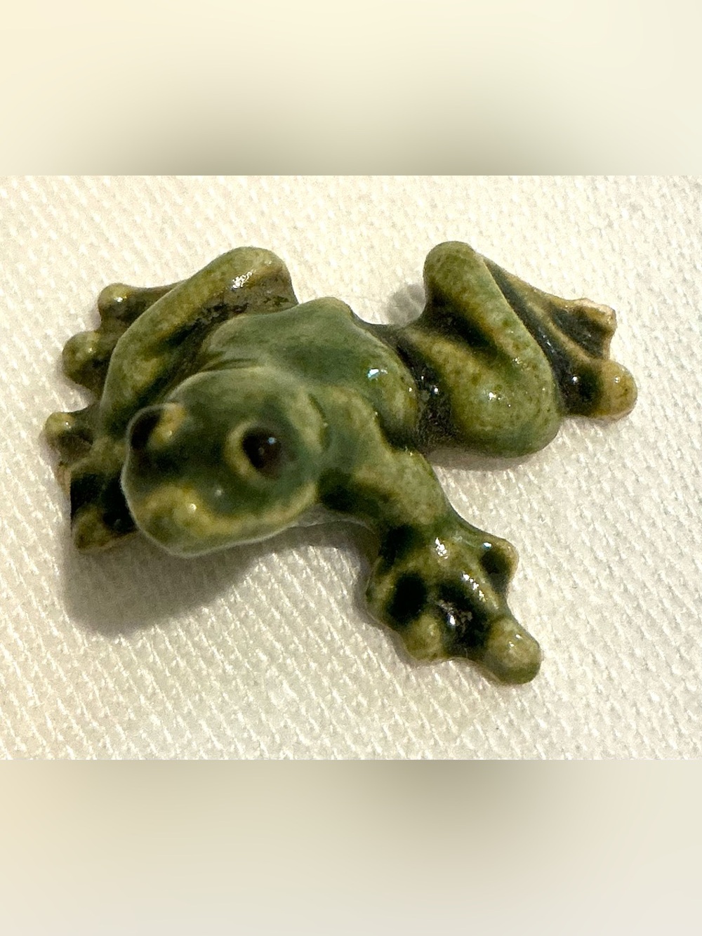 HAGEN RENAKER Baby Frog Tiny Miniature Porcelain Figurine